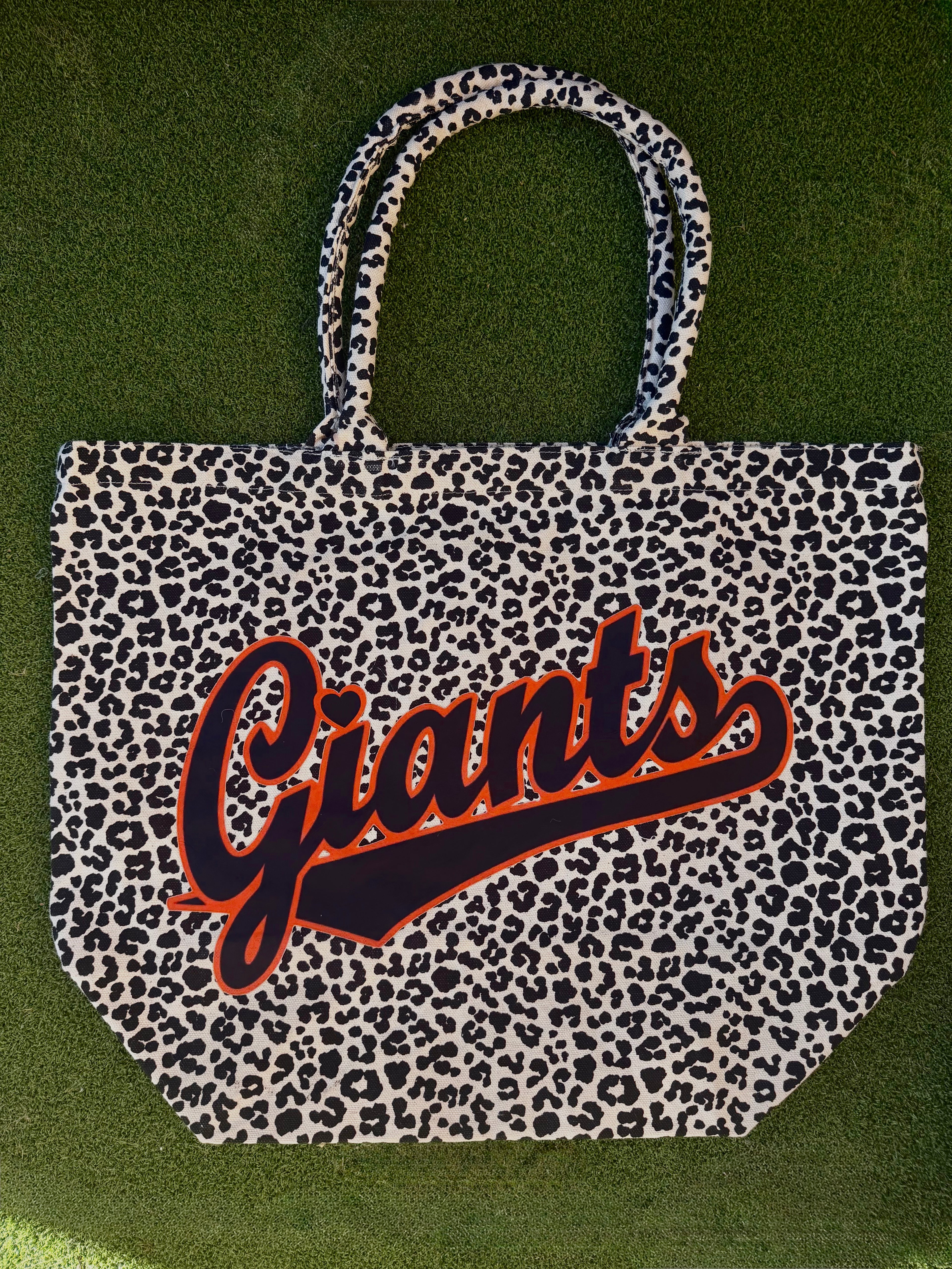 Leopard Giants Tote Bag